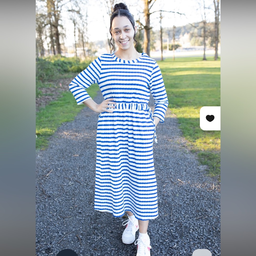K&K Casual Lounge Dress with Blue and White Stripes